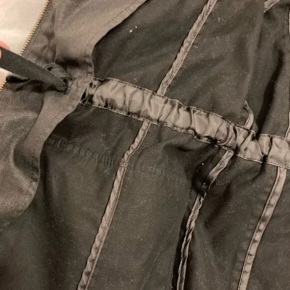 Forever 21 Black Cinch Waist City Zipper Jacket W Hood & Gold Accents S - Picture 4 of 12